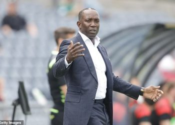 Dwight Yorke KONAČNO dobiva novi menadžerski posao – nakon što je legenda Man Uniteda opetovano napadala nedostatak prilika koje su mu bile na raspolaganju