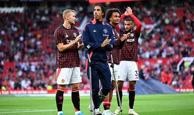 Erik ten Hag ‘NIJE želio potpisati ljetnu kupnju od 36,5 milijuna funti koji je u Man Unitedu pokazao KAMEN viška kilograma – s Nizozemcem koji je ‘ostao nezadovoljan’ potpisivanjem ugovora o stanju