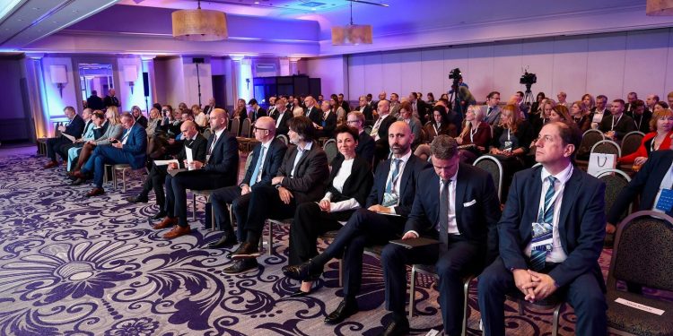 Financijsku industriju danas čine digitalne banke kojima često ne znamo niti ime, a one ipak preuzimaju bitne segmente