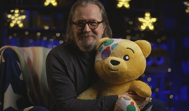 Gary Oldman ostavlja obožavatelje u ‘suzama’ dok čita posebno napisanu CBeebies priču za laku noć na Children In Need