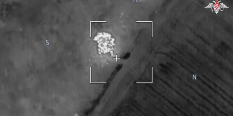 Haubica francuske proizvodnje uništena bespilotnom letjelicom kamikaza – rusko MORH (VIDEO) – RT Rusija i bivši Sovjetski Savez