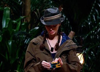 I’m A Celebrity’s Maura Higgins, 34, baffles fans as she admits she has no idea how to use a disposable camera and can’t understand why the picture doesn’t come out immediately