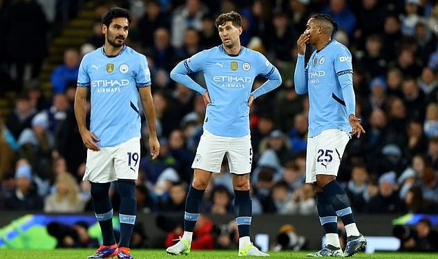 Jamie Redknapp napada ‘osnovnu’ obranu zvijezde Man Cityja dok su prvaci Premier lige ostali šokirani napadom Spursa