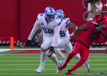 Kamari Lassiter iz Houston Texansa doživio je mučan sukob glavama s vlastitim suigračem