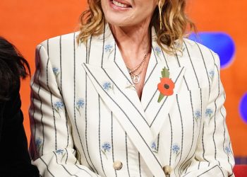 Kate Winslet razmišlja o svojoj ‘zapanjujućoj’ sceni u kadi u toplesu u ratnom biografskom filmu Lee – i otkriva savjet svoje slavne prijateljice za to