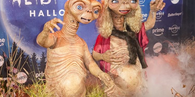 Kostim Heidi Klum za Noć vještica 2024. otkriven tijekom epskog trenutka na crvenom tepihu