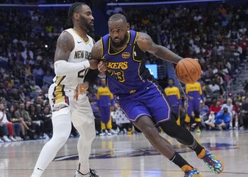 Lakersi, LeBron uvijek razmišlja o tome. Tatum gasi Raptorse na sirenu. Bucks, kriza bez kraja