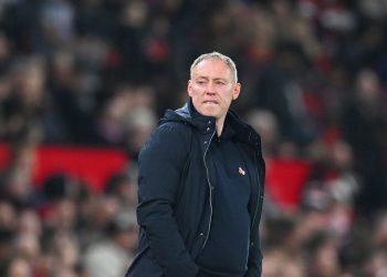 Leicester, Cooper dobio otkaz dok igrači slave u Danskoj