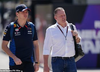 Max Verstappen otkriva da ga je otac ostavio na benzinskoj postaji kao tinejdžera nakon velikog raspada nakon što je ‘odbacio’ utrku