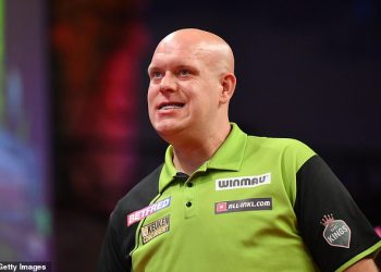 Michael van Gerwen nagovijestio je kada bi se mogao POVLAČITI – dok ikona pikada žali za propuštenim prilikama uoči prosinačkog Svjetskog prvenstva u pikadu