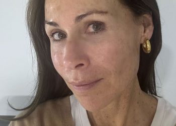 Minnie Driver (54) obožavatelji hvale zbog dijeljenja fotografija bez šminke unatoč priznanju da je ‘prilično tašta’