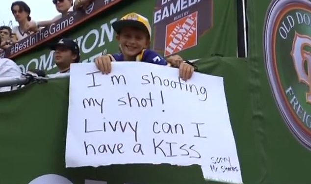 Mladi obožavatelj LSU-a napravio je hrabar potez protiv Olivije Dunne s virusnim znakom