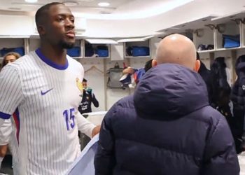 Navijači Liverpoola pozdravljaju Ibrahima Konatea kao novog ‘vođu’ dok se pojavljuju snimke iz francuske svlačionice – i s Virgilom van Dijkom i Trentom Alexander-Arnoldom koji istječu ugovori