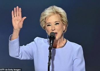 Nevjerojatni WWE isječci Linde McMahon ponovno se pojavljuju dok ju Donald Trump bira za ministricu obrazovanja