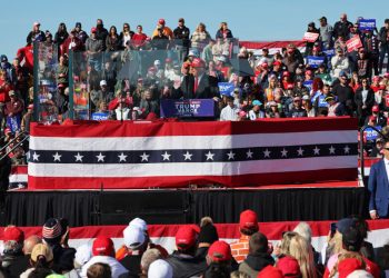 Nisam trebao napustiti Bijelu kuću – Trump – RT World News