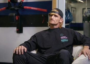 Novinar BBC-ja pobjegao je s ‘intervjua’ s Loganom Paulom nakon što je poslao LOOKALIKE da ga zamijeni – a zatim poslao pravno upozorenje