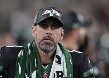 Obožavatelji NFL-a misle da znaju zašto je teksaški trener DeMeco Ryans brutalno omalovažao Aarona Rodgersa