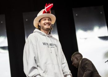 Ogovaranja, skandali, poroci: svi ekscesi Bendtnera, centarfora sa životom rock zvijezde