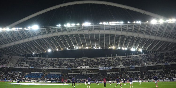 Optužbe grčke policije protiv engleskih navijača, FA otvara istragu