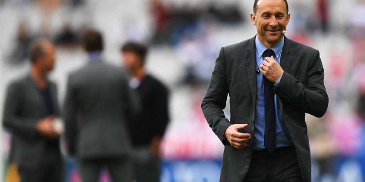 Papin pod stražom u Marseilleu: Prijetila mu dvojica na motorima