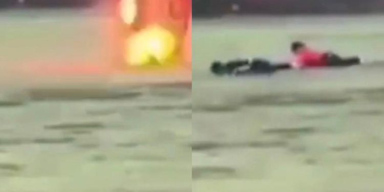 Peru, nogometaš umro od strujnog udara na terenu: video tragedije