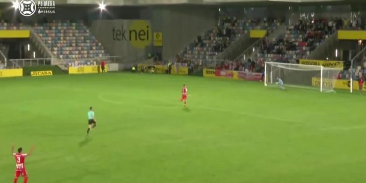 Pokušajte iznenaditi vratara koji besmisleno brani