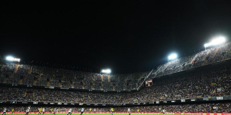 Potop Valencije, igrano u Španjolskoj. Pobuna protiv La Lige