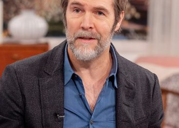 Rhod Gilbert otkriva dvostruku tragediju samo nekoliko mjeseci nakon što se potpuno izliječio od četvrtog stadija raka glave i vrata