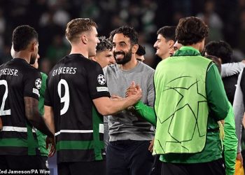 Rio Ferdinand savjetuje Rubena Amorima da odvede Viktora Gyokeresa u Man United nakon hat-tricka Sportingove zvijezde u Ligi prvaka protiv Man Cityja