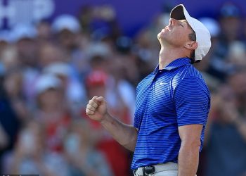 Rory McIlroy suzbija suze nakon osvajanja svoje šeste titule Race to Dubai dok zvijezda golfa daje srceparajuće priznanje nakon ‘teške godine’ u kojoj je izveo zaokret pri razvodu – prije nego što je uočen kako ljubi ženu Ericu Stoll