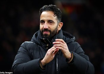 Ruben Amorim ‘cilja 50 milijuna funti za obrambenu zvijezdu u usponu’ dok šef Man Uniteda ‘planira lov na rivalskog talenta bivšeg kluba’ uoči prijelaznog roka u siječnju