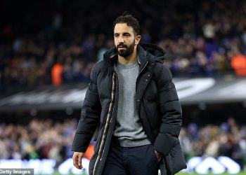 Ruben Amorim je već napravio promjene u Man Unitedu nakon samo tjedan dana na čelu, ali još uvijek ima mnogo labavih vijaka u njegovom promijenjenom paketu nakon 1-1 remija kod Ipswicha, piše NATHAN SALT