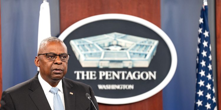 SAD raspoređuje dodatne vojne snage na Bliski istok usred jačanja regionalnih napetosti: Pentagon