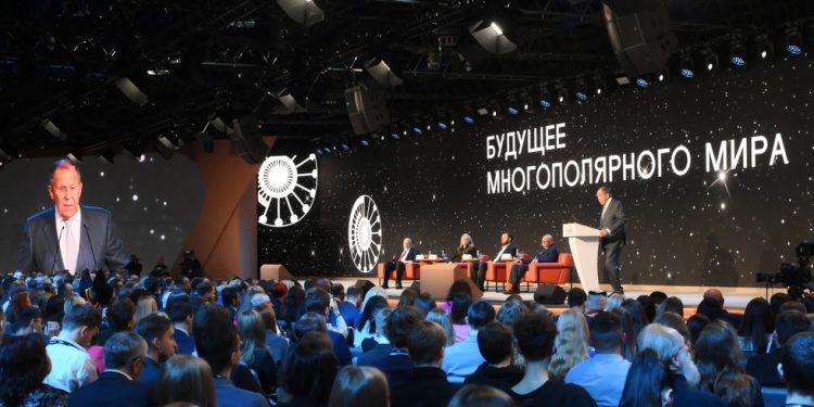 Sankcije su zapečatile smrtnu kaznu američkom dolaru – Lavrov – RT Rusija i bivši Sovjetski Savez