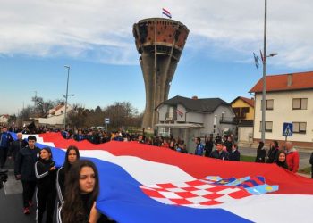 Snažna propovijed o Vukovaru: ‘Ovo je najbolniji dan u povijesti, a od Hrvata se očekuje ovo’