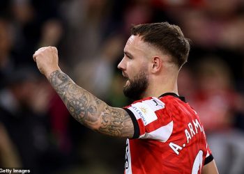 Southampton 1-0 Everton: Adam Armstrong je zabio kasni pobjednički pogodak i donio Svetcima njihovu prvu pobjedu u sezoni – nakon što je VAR isključio Beto izjednačujući pogodak