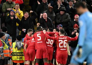 Sportske novosti – ‘Gladni rotvajleri izgledaju kao najbolja nogometna momčad Europe. Kao da ih godinama nisu nahranili’