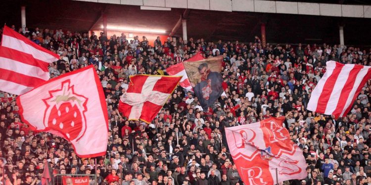 Sportske novosti – VIDEO: Delije prebile Nijemca u centru Beograda, goste maltretirala i srpska policija? ‘Bili su nasilni’