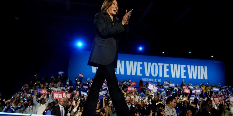 Stalno sučeljavanje na bojnom polju: Harris i Trump održavaju dvoboje miljama udaljeni