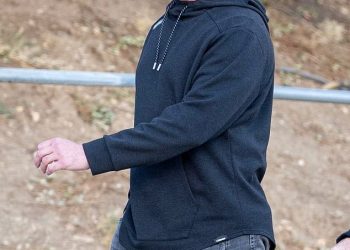 Suprug Jessice Simpson, Eric Johnson PRVI put viđen BEZ vjenčanog prstena nakon glasina o razvodu