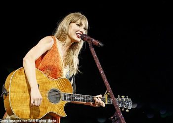 Taylor Swift otkriva kako je smislila rekordnu turneju Eras Tour u novoj knjizi uoči finalnih nastupa