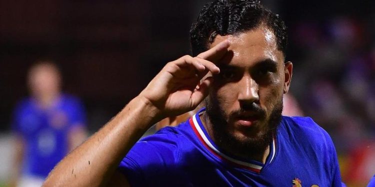 Tko je Rayan Cherki: njegovo talijansko podrijetlo, njegov način igre, što radi na terenu