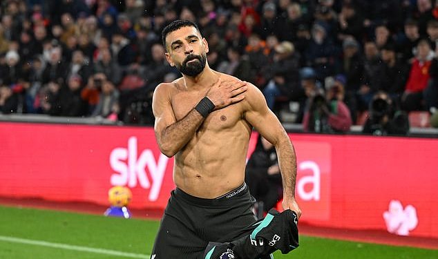 To je ono što je Mo Salah stvarno mislio s bombom od ugovora i kako rijetki intervjui utječu na njegovu budućnost u Liverpoolu