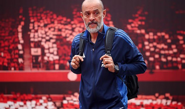 Trener Nottingham Foresta Nuno Espirito Santo uživa u trenutku ‘radosti i sreće’ nakon što su se Redsi pobjedom od 3-0 nad West Hamom popeli na treće mjesto u Premier ligi… ali upozorava da ih ne smije omesti