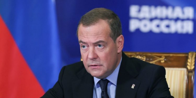 Trump bi mogao postati drugi JFK – Medvedev – RT Rusija i bivši Sovjetski Savez