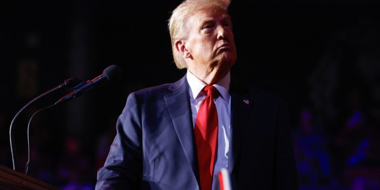 Trump govori o ‘pucanju kroz lažne medije’ (VIDEO) — RT World News