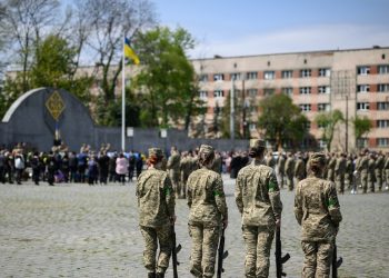 Ukrajinski parlament poziva na mobilizaciju žena — RT Rusija i bivši Sovjetski Savez