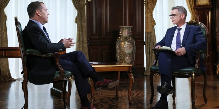 Zapad podcjenjuje Moskvu po pitanju nuklearnog oružja – bivši predsjednik — RT Rusija i bivši Sovjetski Savez