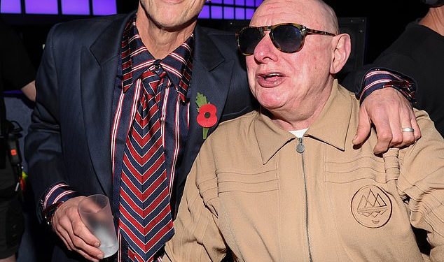 Zvijezda veselog ponedjeljka Bez, 60, ljuljao se ‘do 4 ujutro’ na večeri sa zvijezdama nakon MTV EMA dodjele i ‘pokazao mladima poput Maye Jame, 30, i Leomie Anderson, 31, kako se zabavljati’