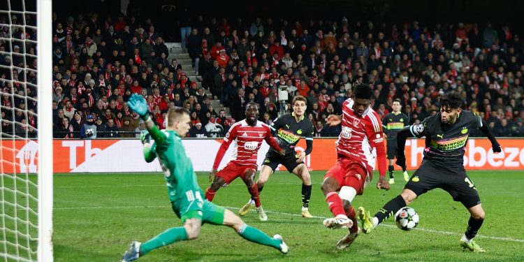 EUROPSKI DEBI Domaće utakmice Lige prvaka igraju u 113 km udaljenom gradu a sad moraju seliti još dalje | NACIONAL.HR